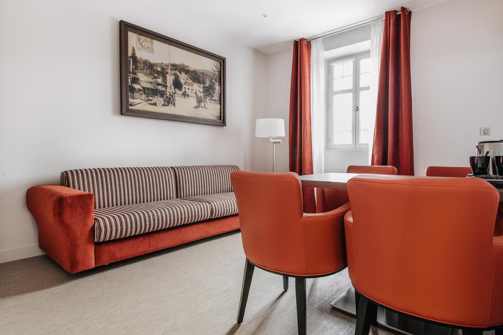 Hotel-Café du Trinquet Cambo-les-Bains Esterno foto